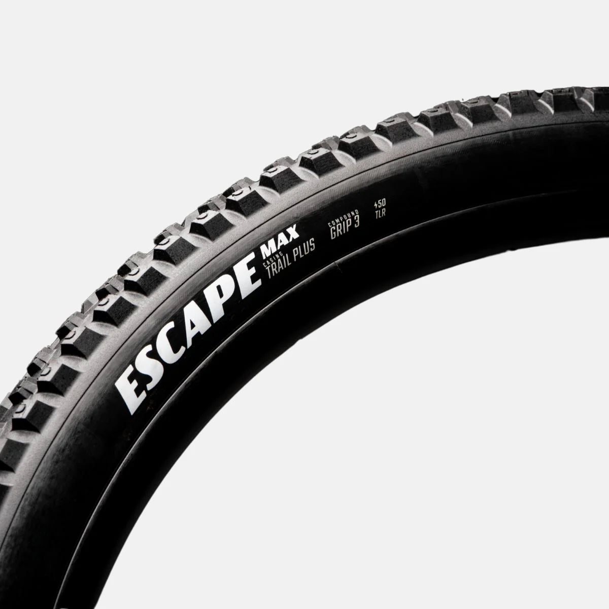 Llanta Goodyear Escape Max Trail