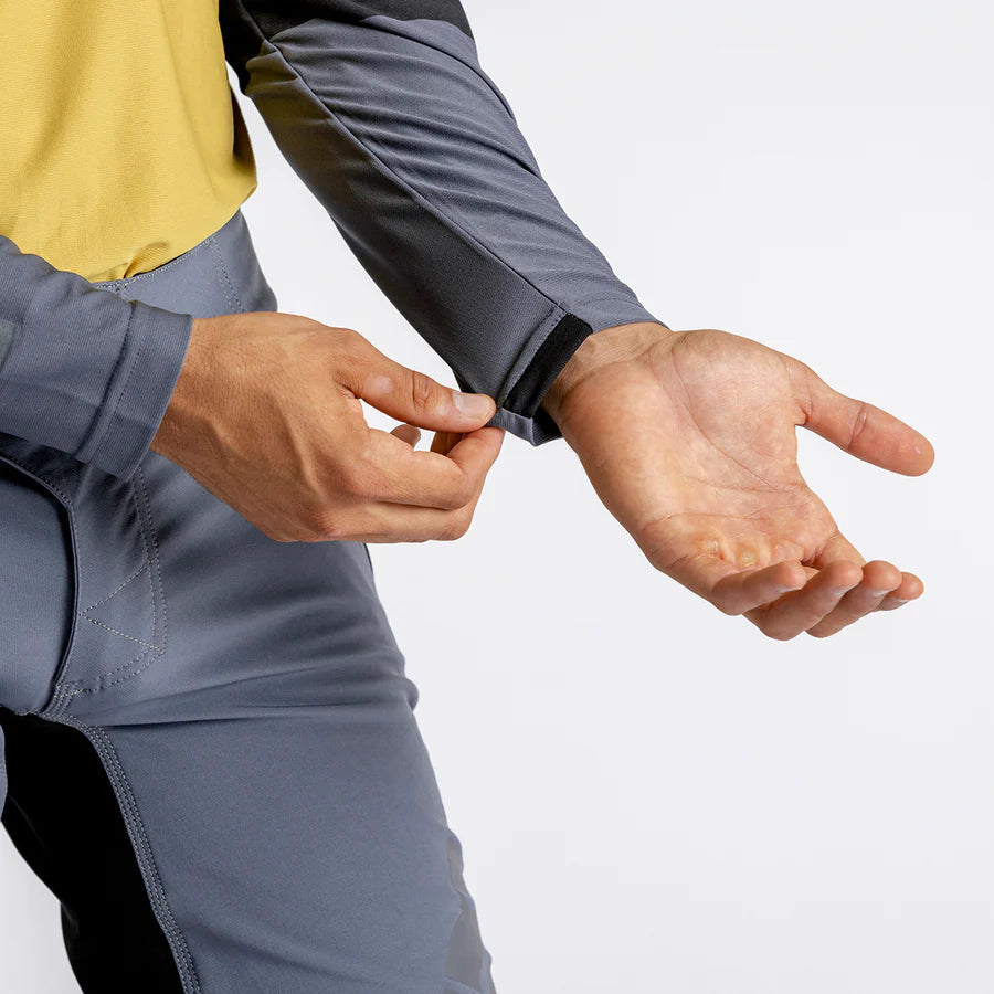 iXS TRIGGER EVO JERSEY ACACIA-CHARCOAL LONG SLEEVE