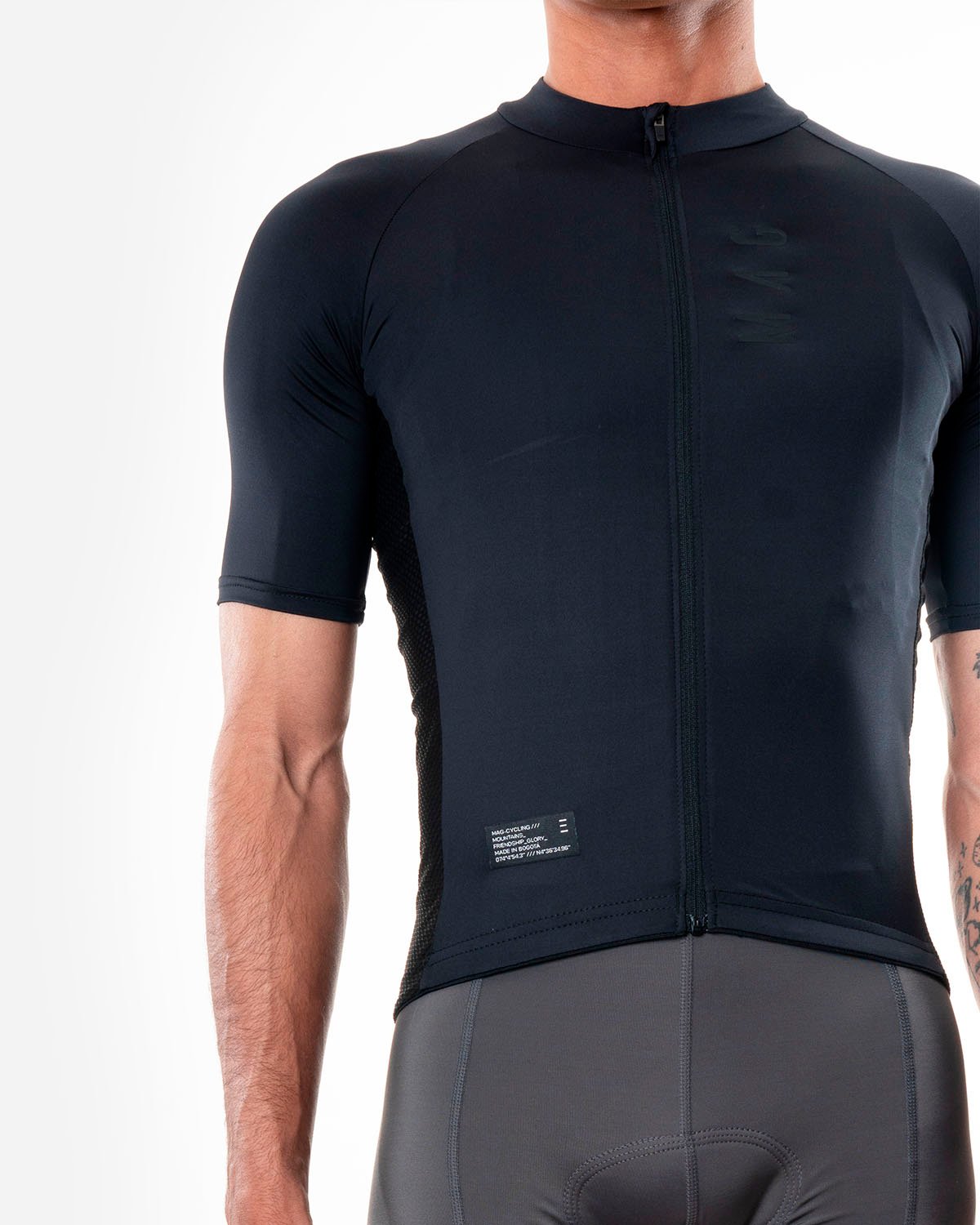 JERSEY MANGA CORTA NEGRO