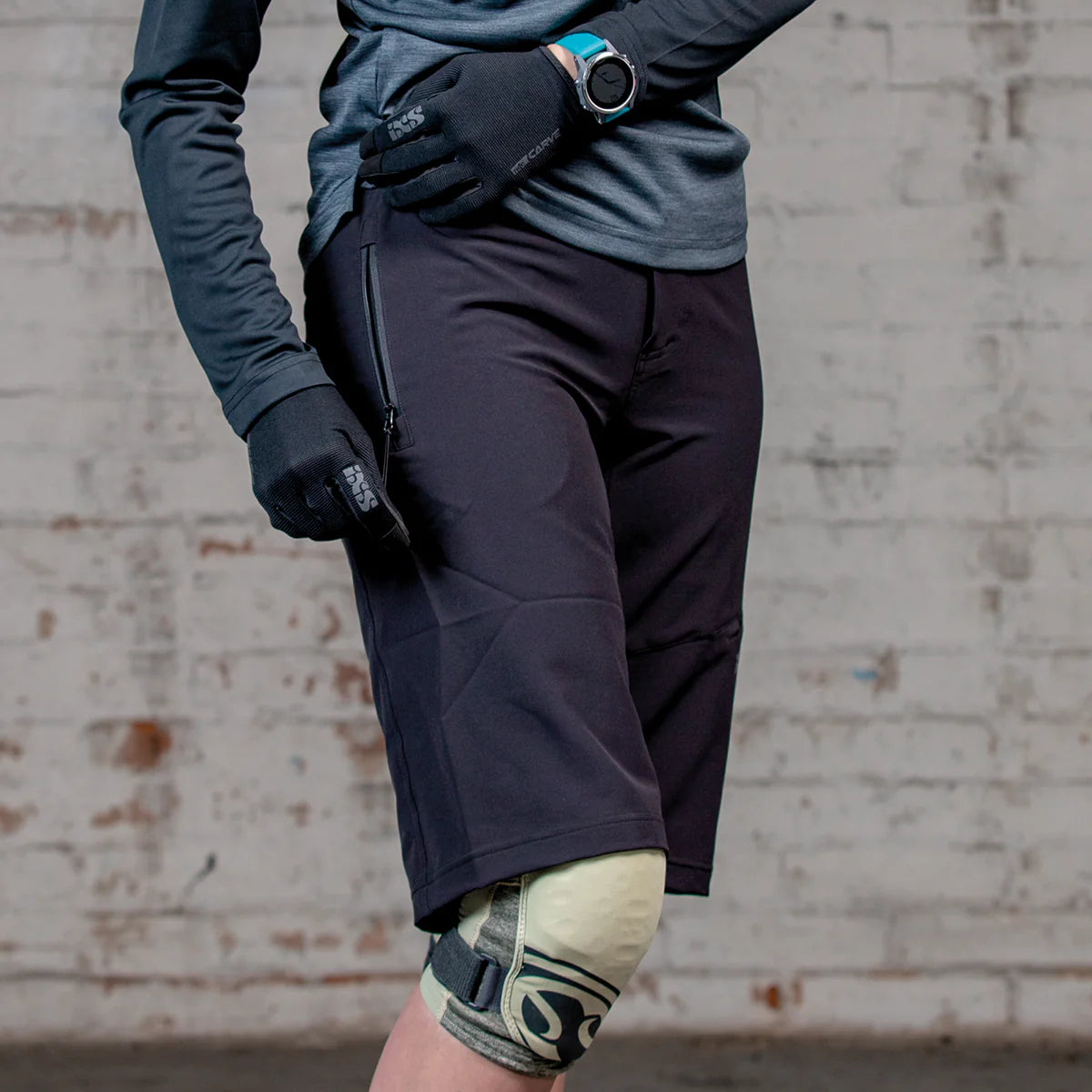 IXS Carve Evo Women Shorts Black